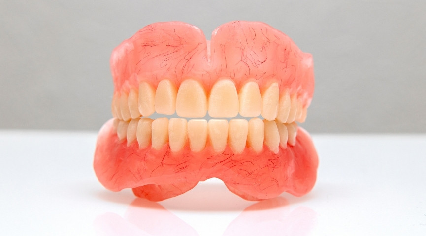 how dentures affect confidence and self-esteem
